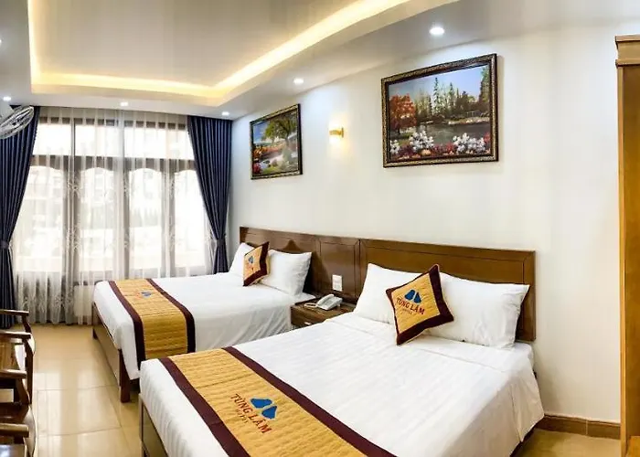 Hotel Tùng Lâm *