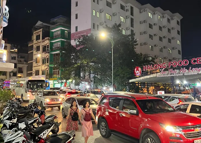 Tùng Lâm * Hạ Long